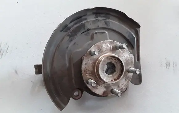 Toyota Avensis T270 Front wheel hub 4321205090