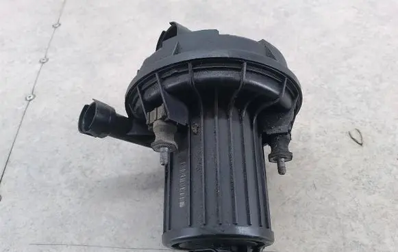 Skoda Octavia Mk2 (1Z) Secondary air pump 