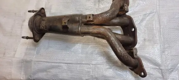 Mazda 6 Exhaust manifold