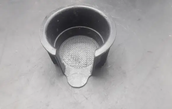 Cup holder front