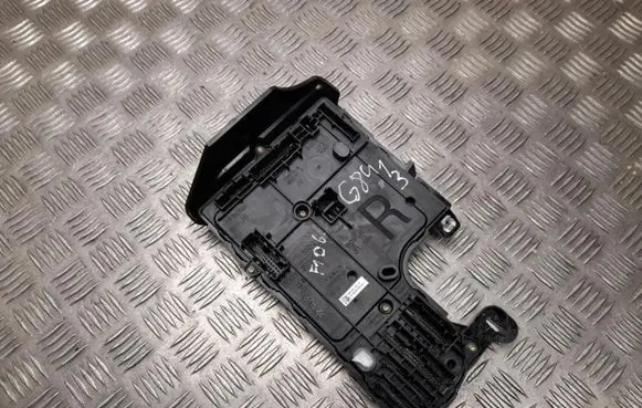 Tesla Model 3 Comfort/convenience module 149784800E