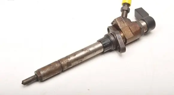 Volvo V50 Fuel injector 9657144580