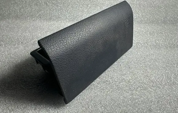 Audi A4 S4 B5 8D Car ashtray 8D0857961A