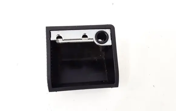 Volkswagen Golf V Ashtray (front) 