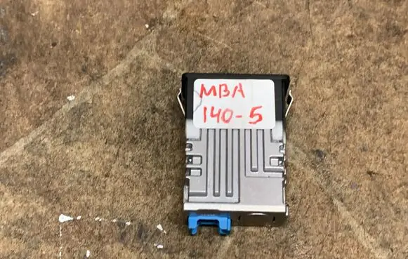 BMW 3 G20 G21 USB socket connector 8711938