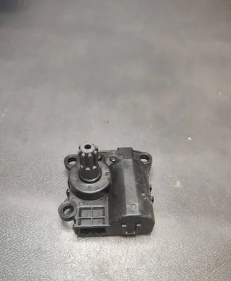 Tesla Model Y Air flap motor/actuator 150064000B