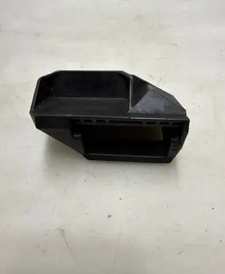 BMW 7 E65 E66 Radiator mount bracket 7508017