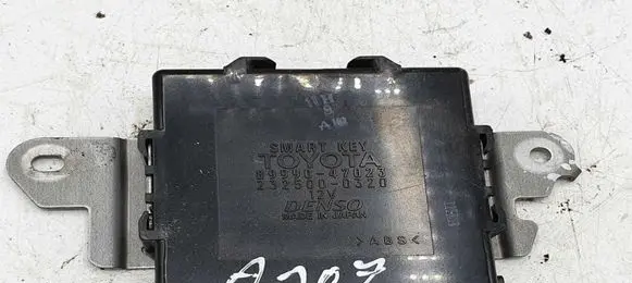 Toyota Prius (XW20) CAS control unit/module 8999047023 2325000320