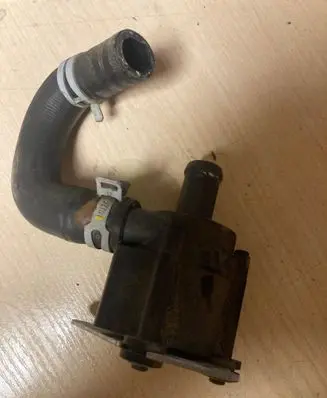 Volvo XC90 Electric auxiliary coolant/water pump 31338211 704773000