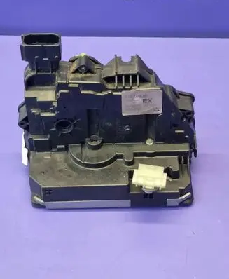 Opel Meriva A Rear door lock 13279836 2202111056 495058722