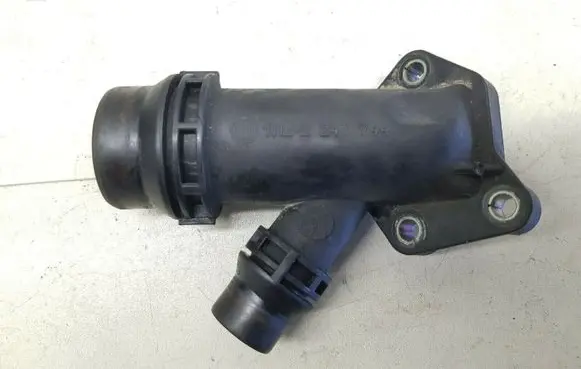 BMW 5 E60 E61 Engine coolant pipe/hose 2247744