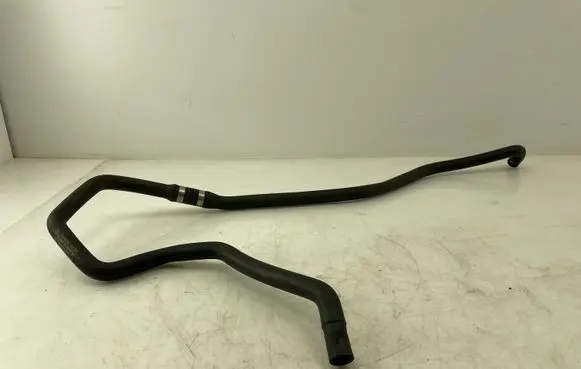 Coolant pipe/hose