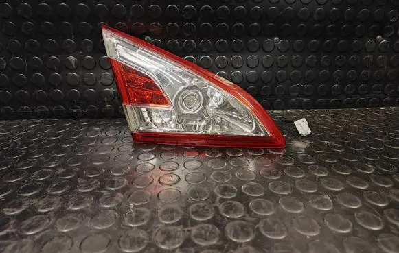 Nissan Murano Z51 Tailgate rear/tail lights