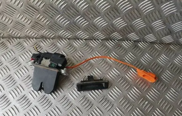Skoda Roomster (5J) Tailgate/trunk/boot lock/catch/latch 5J8827501B