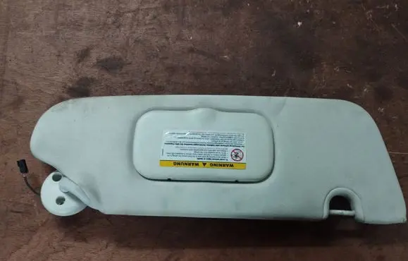 Chrysler Town & Country V Sun visor