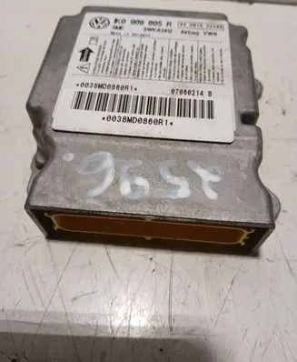 Volkswagen Golf Plus Airbag control unit/module 1K0909605R