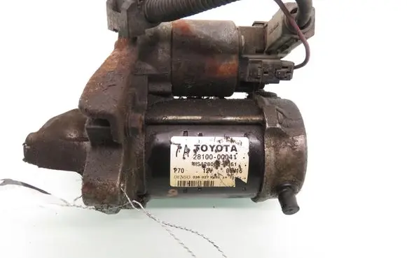 Toyota Yaris Starter motor 281000Q041