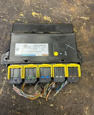 Ford Kuga I Comfort/convenience module 8M5T19G481BC 2007DJ0476 5WK48779G