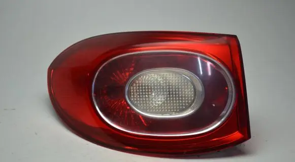 Volkswagen Tiguan Rear/tail lights 5N0945095F 185812 009691017689