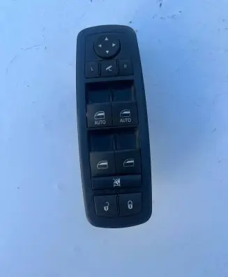 Jeep Grand Cherokee Electric window control switch 68319803AA 86390B