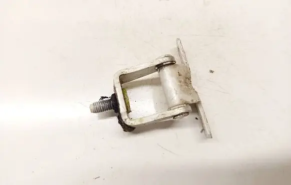 Mitsubishi Outlander Tailgate/trunk/boot hinge 