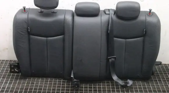 Nissan Leaf I (ZE0) Rear seat 