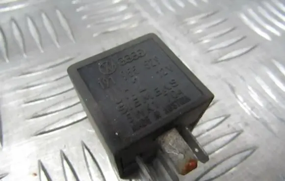 Volkswagen Golf IV Other relay 191955529 5wk704