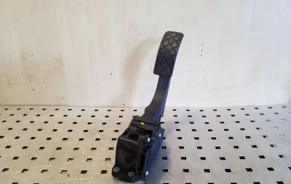 Volkswagen Polo IV 9N3 Accelerator throttle pedal 6Q1721503H 0280755055