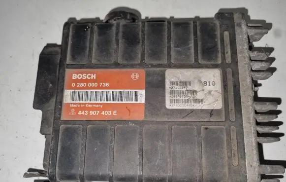 Volkswagen PASSAT B3 Engine control unit/module 443907403E 0280000736