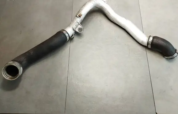 Volkswagen Scirocco Intercooler hose/pipe 1K0145762T 1K0145832F