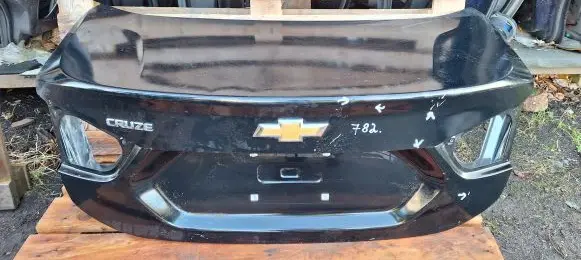 Chevrolet Cruze II Tailgate/trunk/boot lid