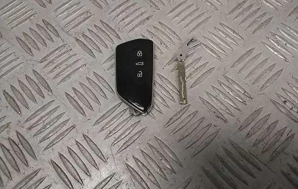 Skoda Enyaq iV Ignition key/card 5H0959753G