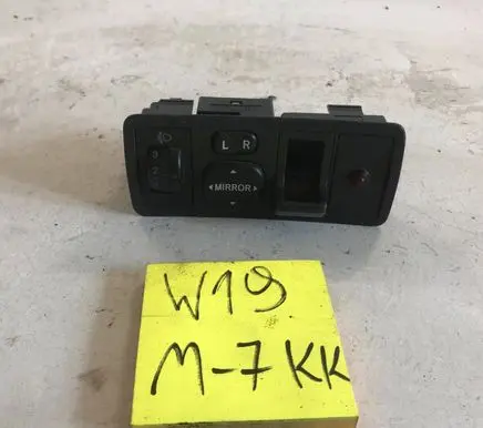Toyota Corolla E120 E130 Headlight level height control switch 8487013020