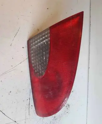 Toyota Avensis T220 Tailgate rear/tail lights 23300102