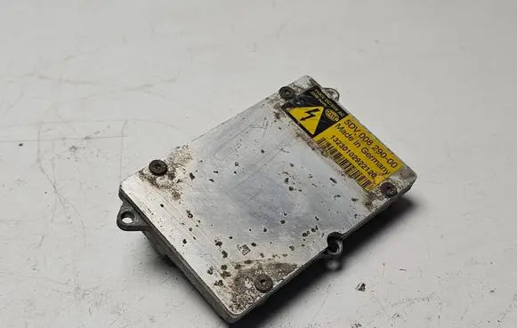 Opel Zafira A Headlight ballast module Xenon 5DV00829000