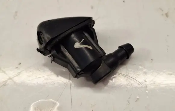 Toyota Corolla Verso AR10 Windshield washer spray nozzle 8538164020