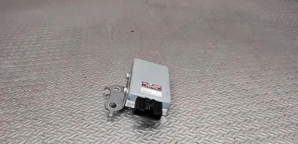 Toyota Corolla E160 E170 Fuel injection pump control unit/module 8957012390 1049930901