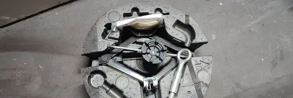 Volvo V70 Tool set 