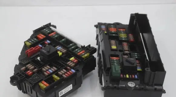 BMW 5 F10 F11 Fuse module 9264923 9252815 61149264923