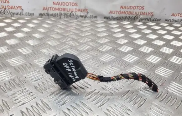 Skoda Octavia Mk3 (5E) Front door wiring loom 8K0972701