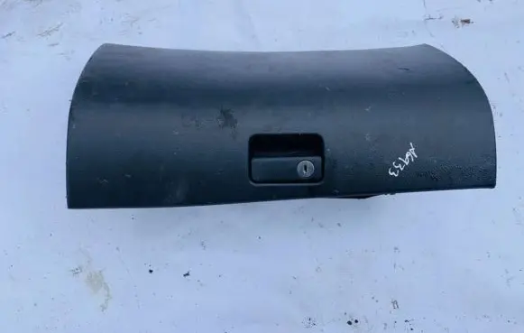 Toyota Avensis T250 Glove box 5555005070 55550-05070