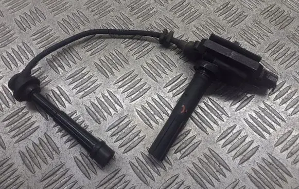 Suzuki Swift I Spark distributor 83E1