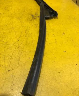 Mini Cooper Countryman R60 Rubber seal front coupe door 9800614RH2