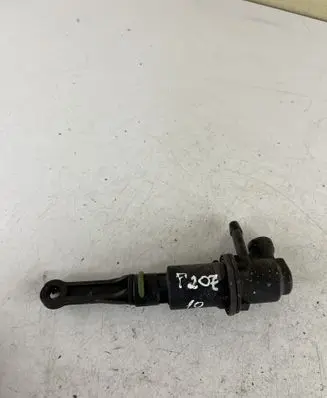 Clutch master cylinder
