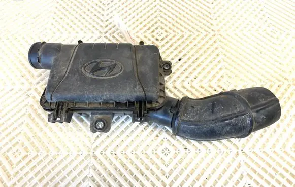 Hyundai i10 Air filter box 