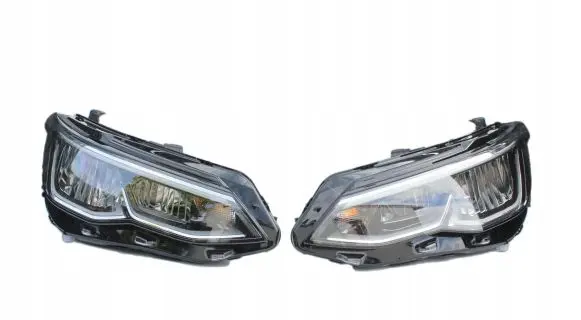 Volkswagen Golf VIII Headlights/headlamps set 5H1941005 5H1941006