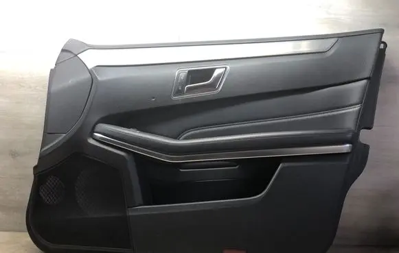 Mercedes-Benz E W212 Front door card panel trim 1697352