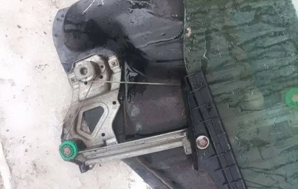 Audi 80 90 S2 B4 Sliding door window regulator with motor 893839399