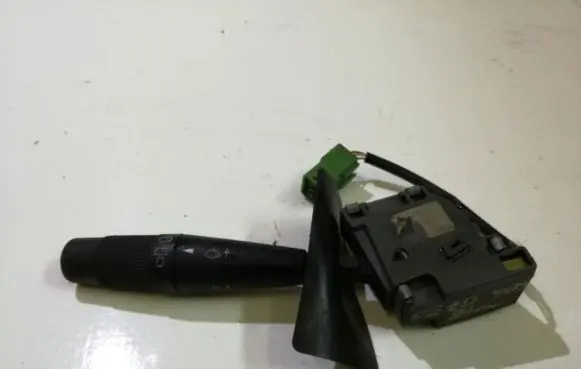 Peugeot 405 Wiper control stalk