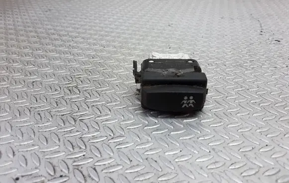 Renault Laguna II Central locking switch button 8200015086